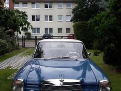 Blau Gebraucht 1971 Mercedes W114 Limousine | 14.500 €