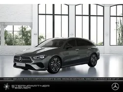 Grau Neu 2025 Mercedes CLA200 Shooting Brake Night Kombi | 51.296 € (Etwas zu teuer)