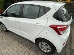 Weiß Gebraucht 2015 Hyundai i10 Classic Kleinwagen | 5.500 € (Fairer Preis)
