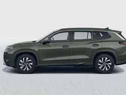 Cipressinogrün metallic Neu 2025 VW Tayron SUV | 45.141 € (Fairer Preis)
