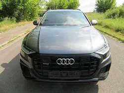 Grau Gebraucht 2018 Audi Q8 S-Line SUV | 41.900 € (Fairer Preis)