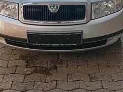 Grau Gebraucht 2003 Skoda Fabia Kombi | 1.700 € (Etwas zu teuer)