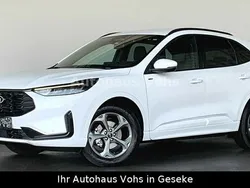 Weiß Gebraucht 2025 Ford Kuga ST-Line SUV | 33.470 € (Fairer Preis)