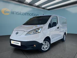 Weiß Gebraucht 2020 Nissan e-NV200 Premium Edition Van | 17.399 € (Etwas zu teuer)