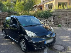 Schwarz Gebraucht 2009 Toyota Aygo Kleinwagen | 1.650 € (Fairer Preis)