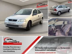 Grau Gebraucht 2000 Opel Astra Limousine | 2.300 € (Teuer)