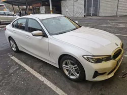 Weiß Gebraucht 2019 BMW 320 Limousine | 19.999 € (Superpreis)