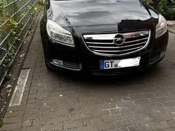 Schwarz Gebraucht 2012 Opel Insignia Edition Kombi | 4.000 € (Fairer Preis)