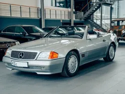 Silber Gebraucht 1992 Mercedes SL300 Cabrio | 34.200 €