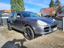 Grau Gebraucht 2003 Porsche Cayenne SUV | 4.200 € (Guter Preis)