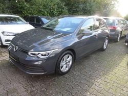 Grau Gebraucht 2023 VW Golf VIII Life Limousine | 23.988 € (Fairer Preis)