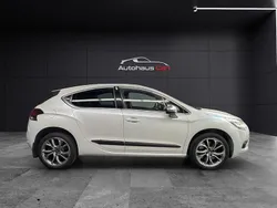 Weiß Gebraucht 2011 Citroën DS4 Sport Chic Kleinwagen | 6.990 € (Etwas zu teuer)