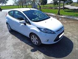 Weiß Gebraucht 2012 Ford Fiesta Ambiente Kleinwagen | 4.500 € (Fairer Preis)