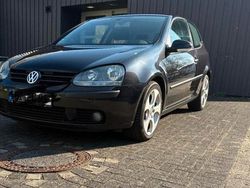 Schwarz Gebraucht 2004 VW Golf Highline Coupé | 4.200 € (Teuer)