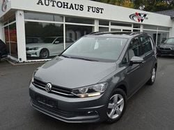 Grau Gebraucht 2019 VW Touran Van / Kleinbus | 18.990 € (Guter Preis)