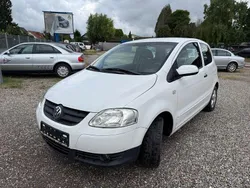Weiß Gebraucht 2011 VW Fox Kleinwagen | 2.900 € (Etwas zu teuer)