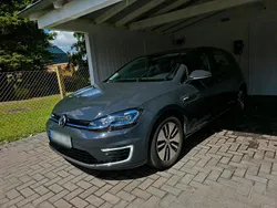 Grau Gebraucht 2020 VW e-Golf Kleinwagen | 16.250 € (Teuer)