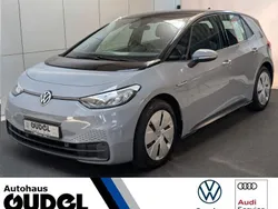 Grau Gebraucht 2021 VW ID.3 Pro Kleinwagen | 21.840 € (Guter Preis)