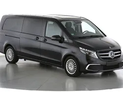 Schwarz Gebraucht 2023 Mercedes V300 Avantgarde Van / Kleinbus | 54.890 € (Superpreis)