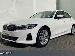 Alpinweiß uni Gebraucht 2024 BMW 318 Efficient Dynamics Limousine | 31.949 € (Superpreis)