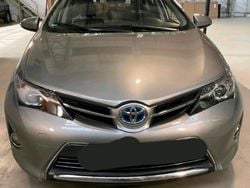 Grau Gebraucht 2013 Toyota Auris Hybrid Kleinwagen | 11.000 € (Fairer Preis)