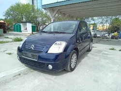 Blau Gebraucht 2006 Citroën C2 Comfort Kleinwagen | 2.400 € (Etwas zu teuer)