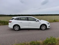 Weiß Gebraucht 2019 Renault Mégane GrandTour Life Kombi | 9.800 € (Guter Preis)
