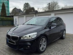 Schwarz Gebraucht 2016 BMW 220 Active Tourer M Sport Van / Kleinbus | 10.499 € (Superpreis)