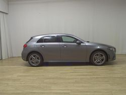 Grau Gebraucht 2022 Mercedes A250 AMG line Limousine | 22.680 € (Superpreis)