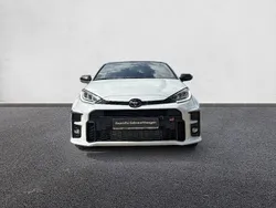 Pearl white metallic Gebraucht 2021 Toyota Yaris Basis Kleinwagen | 33.490 € (Fairer Preis)