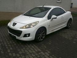 Weiß Gebraucht 2013 Peugeot 207 CC Roland Garros Cabrio | 4.499 € (Fairer Preis)