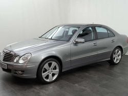 Palladiumsilber Gebraucht 2007 Mercedes E50 AMG AMG Limousine | 15.900 €