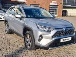 Lichtsilber Gebraucht 2020 Toyota RAV4 Hybrid Team SUV | 31.900 € (Fairer Preis)