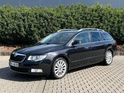 Schwarz Gebraucht 2013 Skoda Superb Exclusive Kombi | 7.980 € (Fairer Preis)