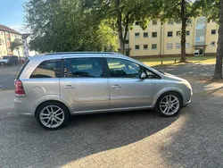 Silber Gebraucht 2006 Opel Zafira Van / Kleinbus | 2.200 € (Fairer Preis)