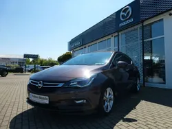 Braun Gebraucht 2016 Opel Astra Dynamic Limousine | 11.990 € (Fairer Preis)