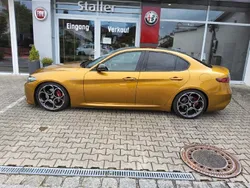 Ocra Gebraucht 2022 Alfa Romeo Giulia Veloce Limousine | 39.900 € (Fairer Preis)