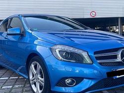 Blau Gebraucht 2015 Mercedes A180 Kleinwagen | 8.600 € (Fairer Preis)