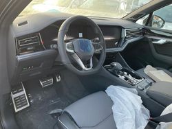 Siliziumgrau matt Neu 2025 VW Touareg R-line SUV | 84.184 € (Fairer Preis)