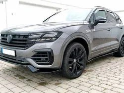 Grau Gebraucht 2018 VW Touareg SUV | 34.800 € (Etwas zu teuer)