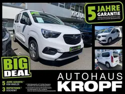 Lackierung weiss icy/typ aussenverk Gebraucht 2023 Opel Combo Life Ultimate Van / Kleinbus | 24.490 € (Guter Preis)