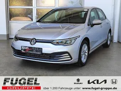 Reflexsilber metallic Gebraucht 2022 VW Golf VIII Life Limousine | 18.999 € (Superpreis)
