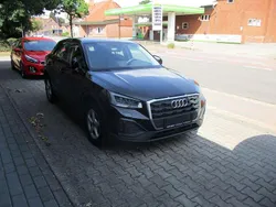 Brillantschwarz Gebraucht 2022 Audi Q2 Basis SUV | 23.980 € (Fairer Preis)
