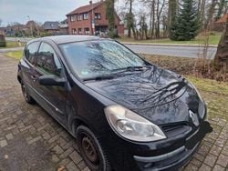 Schwarz Gebraucht 2007 Renault Clio II Limousine | 1.200 € (Fairer Preis)