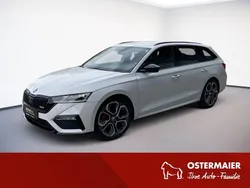 Moonweiß perleffekt Gebraucht 2024 Skoda Octavia RS Kombi | 35.480 € (Superpreis)