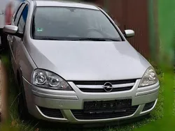Grau Gebraucht 2005 Opel Corsa Limousine | 999 € (Guter Preis)