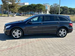 Schwarz Gebraucht 2011 Mercedes R350 Edition Van / Kleinbus | 13.901 € (Teuer)
