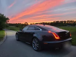Grau Gebraucht 2018 Jaguar XJ R-Sport Limousine | 29.900 € (Fairer Preis)
