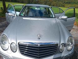 Silber Gebraucht 2006 Mercedes E200 Limousine | 6.999 €