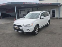 Weiß Gebraucht 2011 Mitsubishi Outlander SUV | 2.799 € (Superpreis)